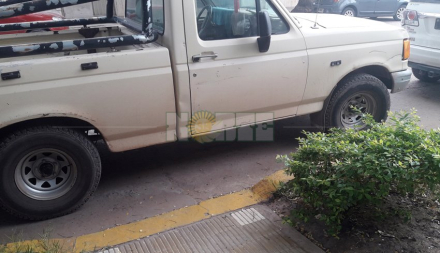 mal estacionado.jpg