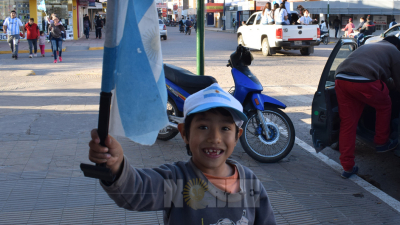 La Ciudad Termal salió a festejar a las calles el triunfo del seleccionado de fútbol