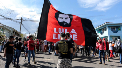Profunda crisis institucional en Brasil: impiden la liberación de Lula