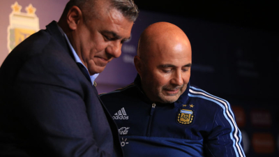 Tapia y Angelici le dijeron a Sampaoli que su ciclo "está terminado"