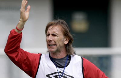 Federación peruana se compromete a garantizarle autonomía a Gareca