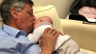 El gobernador saludó a todos los niños con un tierno Tweet