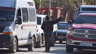 Gente en situación de calle: la crisis golpea en la termal
