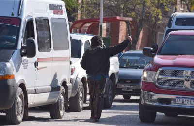 Gente en situación de calle: la crisis golpea en la termal