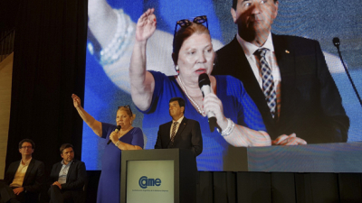 Carrió respaldó a Macri: ‘Nos van a sacar muertos de la Casa Rosada‘