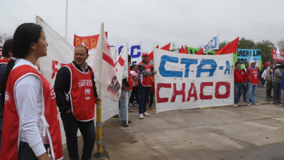 Cortes en accesos y falta de micros le dieron peso a la medida