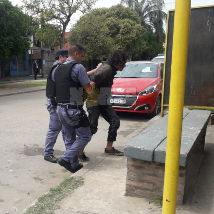 APRESADO copia.jpg