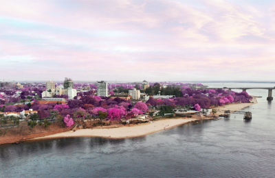 Chaco y Corrientes en brillante rosa