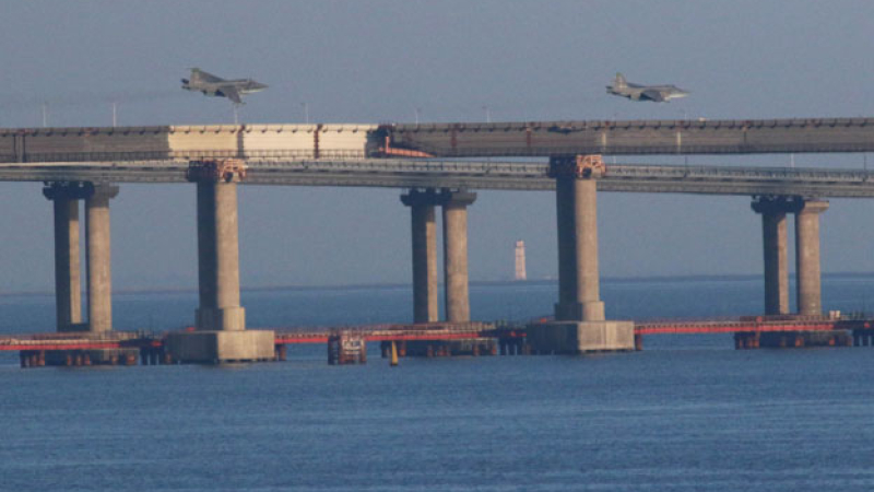 Ucrania acusa a Rusia de capturarle tres navíos militares