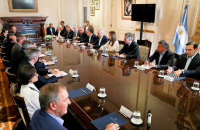 La deuda provincial tiene perspectiva negativa por la “severa recesión”
