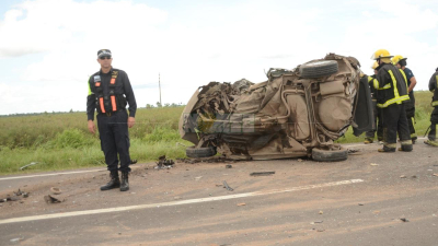 Conductor de remis pierde la vida en un violento choque múltiple en la Ruta 11