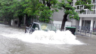 Cómo conducir en las calles anegadas