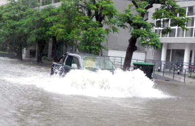 Cómo conducir en las calles anegadas
