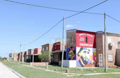 En el Barrio Emerenciano saquearon una camioneta de Desarrollo Social