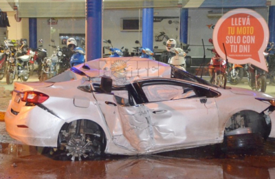 Impresionante accidente en pleno centro villangelense