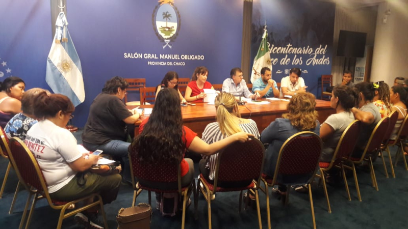 El Gobierno escucha demandas de movimientos sociales