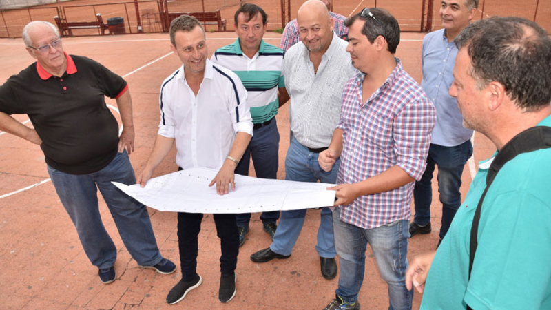 Regatas renueva su estadio de básquet y mejora iluminación