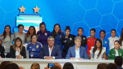 AFA anunció la profesionalización del fútbol femenino