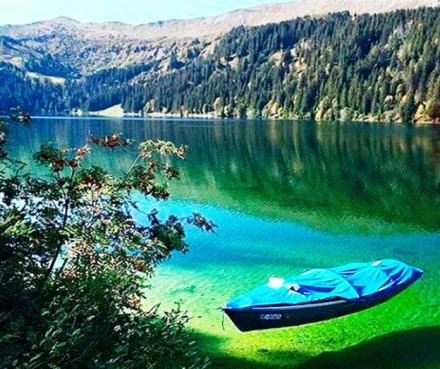 Lago-Azul--Blue-Lake--Nueva.jpg