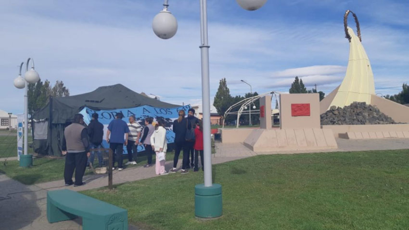 Comienza en Río Gallegos la jornada de vigilia por Malvinas