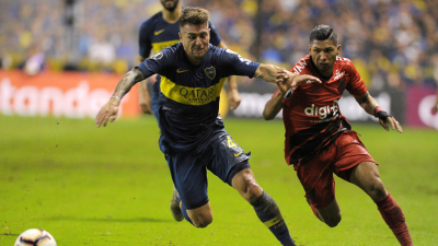 Boca ganó sobre el final y quedó puntero del grupo