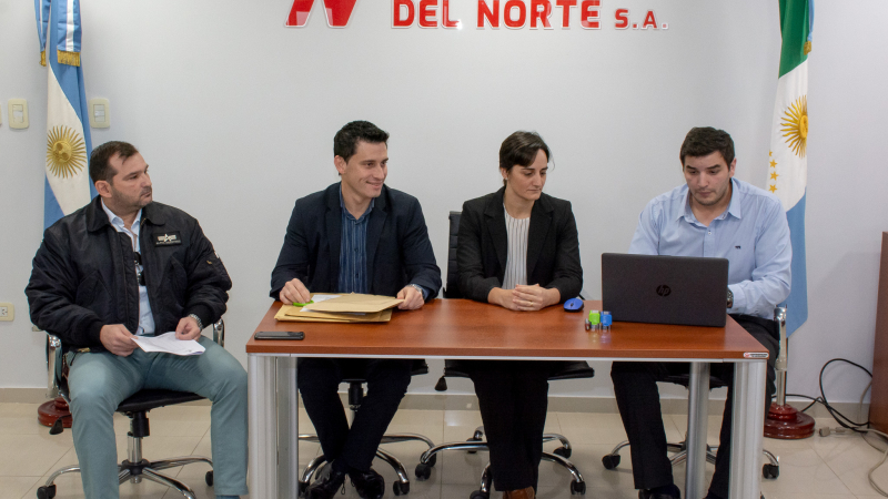 Inversión de $3,3 millones en vehículos para abastecer a aeronaves de la flota provincial