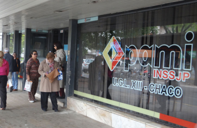 Amenazas de despidos y adultos mayores a la deriva