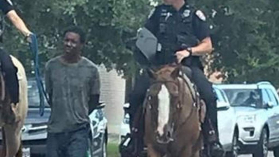Texas: el escándalo de los policías llevando con una cuerda a un detenido