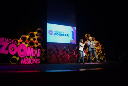 zoomar.jpg