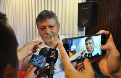 Peppo se reunió ayer con Alberto y deslizó: "Paraguay es una opción"