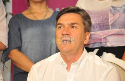 Zdero: "Fue muy difícil competir contra una billetera y una estructura tan grande"