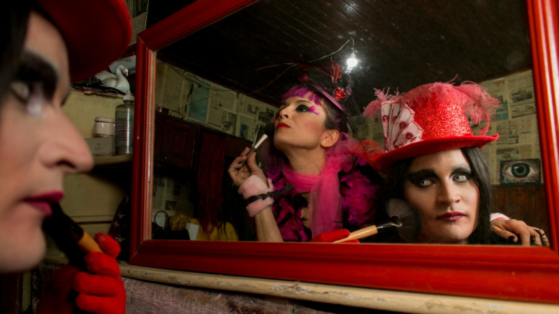 Drag queen: la exageración de la mujer, el alter ego del hombre