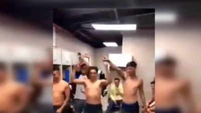Polémica en México por una burla de jugadores al himno "Un violador en tu Camino"