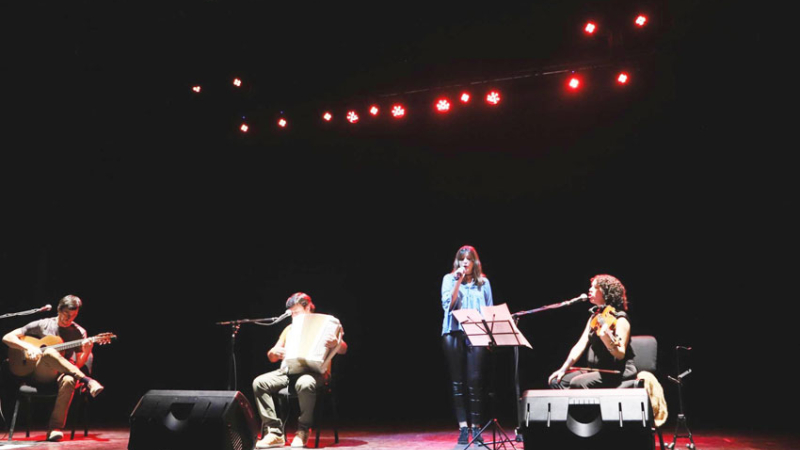 Paloma Ortiz: “La canción como trasluz de mis ideales”