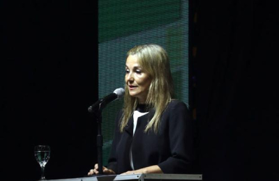 La ministra Torrente, por mejores condiciones laborales