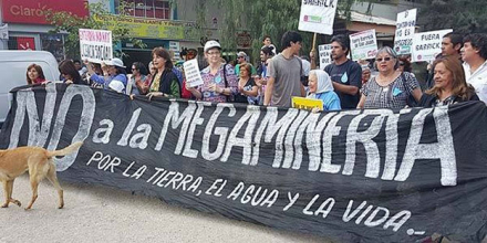 megamineria-protesta.jpg