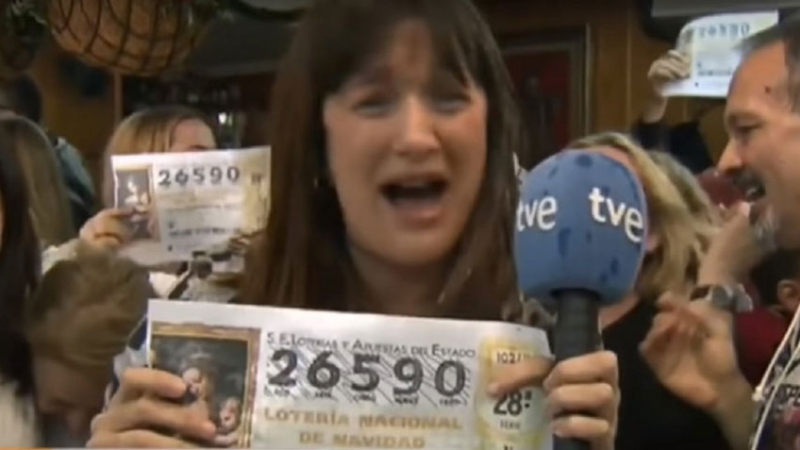 España: una movilera ganó la lotería y lo festejó en vivo
