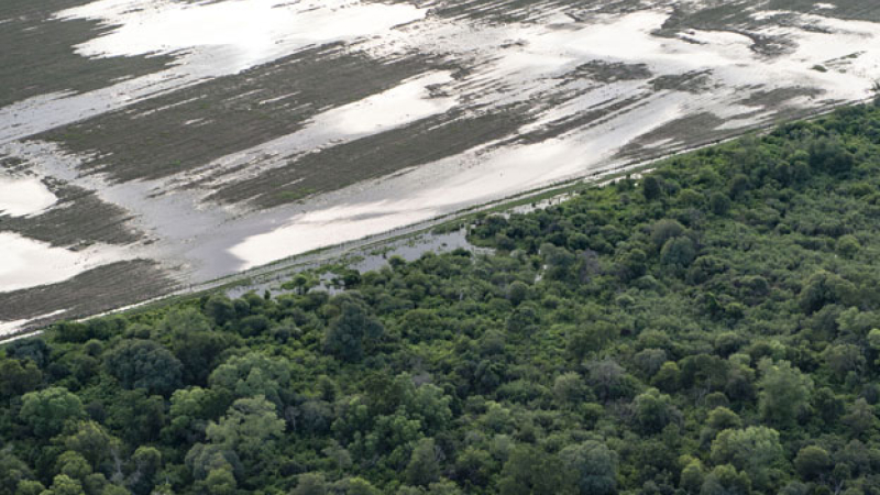 Las grandes inundaciones entre 2018 y 2019 pusieron la mira en los desmontes del Chaco