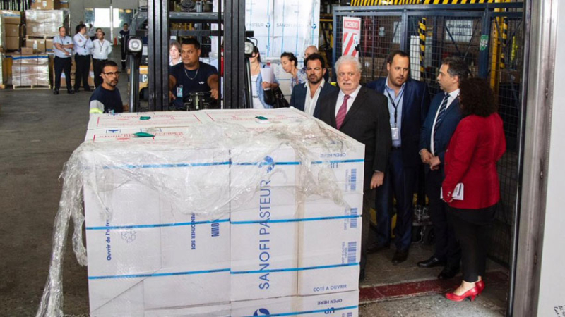 Liberaron más de 12 millones de dosis de vacunas que estaban embargadas en la Aduana