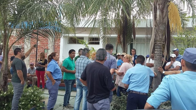 Empleados municipales de Pampa del Infierno realizaron una protesta