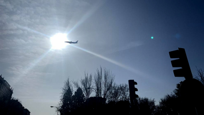 Video en vivo: un avión con problemas técnicos se prepara para aterrizar de emergencia en Barajas