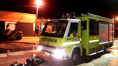 Se incendió un depósito de productos lácteos: su dueño sufrió serias quemaduras