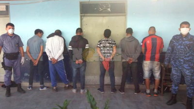 Sigue la fila de detenidos por incumplir el aislamiento social 