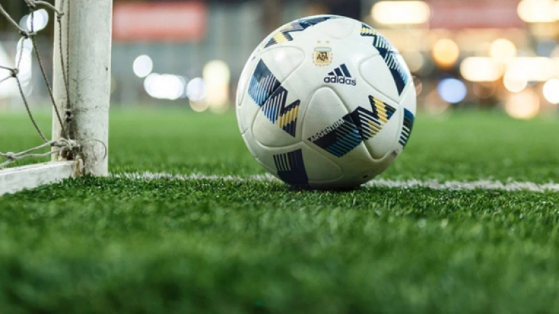 El fútbol podría mudarse a provincias sin coronavirus