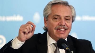 Alberto Fernández reconoció que evalúan restringir aún más la compra de dólar ahorro