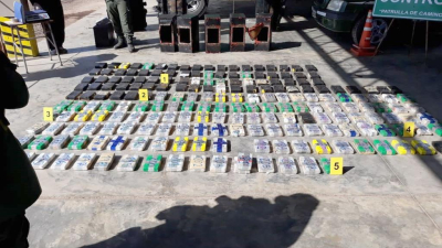 Gendarmería interceptó un camión con más de 200 kilos de cocaína ocultos en un doble fondo
