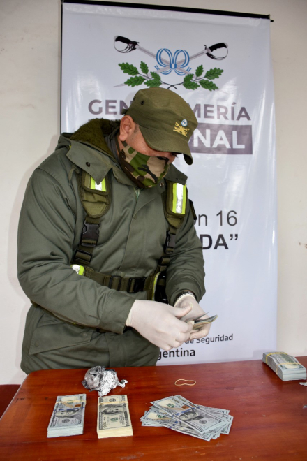 thumbnail_clorinda dolares 02.jpg