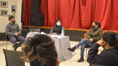 Magda Ayala a los productores isleños: “No los vamos a dejar solos”