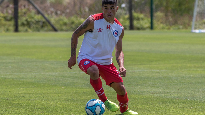 Un jugador de Argentinos Juniors dio positivo de coronavirus