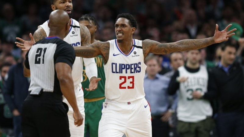 NBA: un jugador pidió permiso para ir a un funeral y terminó en un club de strippers
